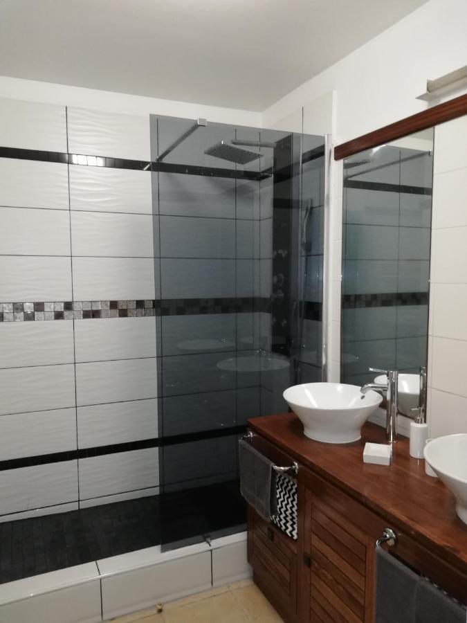 Appartement Meuble De Tourisme Saint Pierre Eksteriør bilde