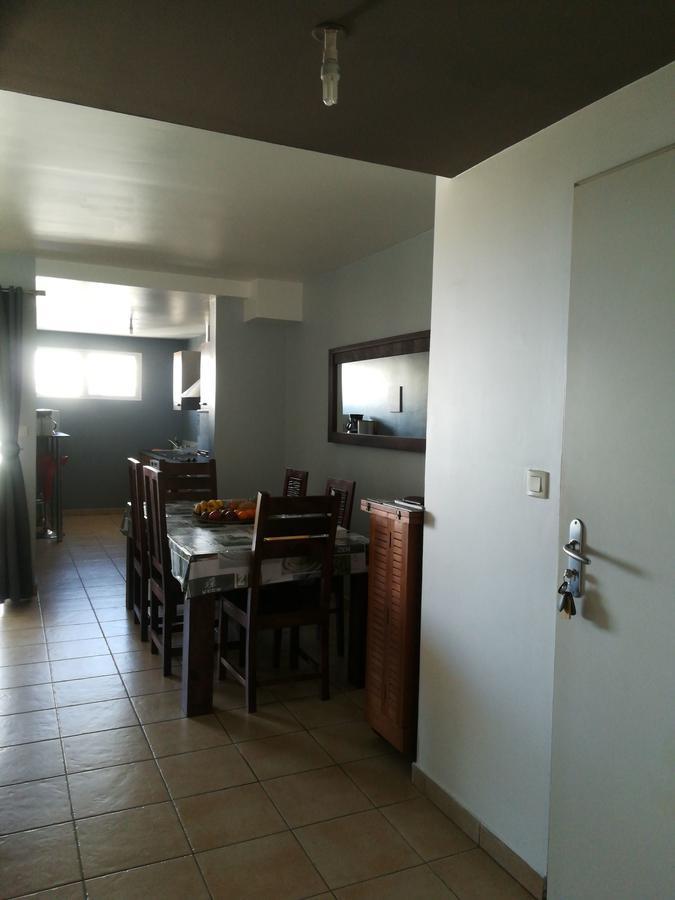 Appartement Meuble De Tourisme Saint Pierre Eksteriør bilde