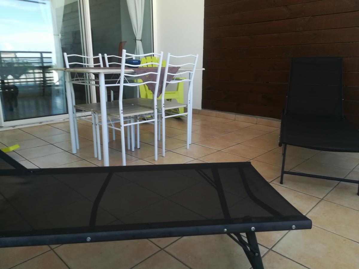 Appartement Meuble De Tourisme Saint Pierre Eksteriør bilde