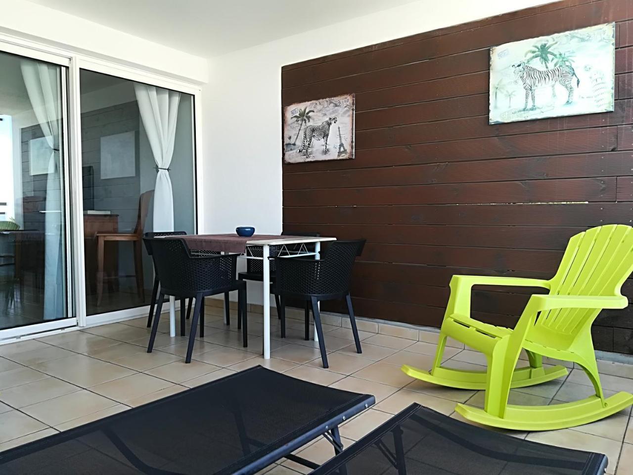 Appartement Meuble De Tourisme Saint Pierre Eksteriør bilde